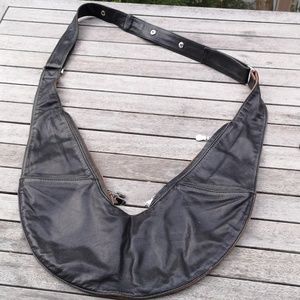 Sash reversible leather crossbody